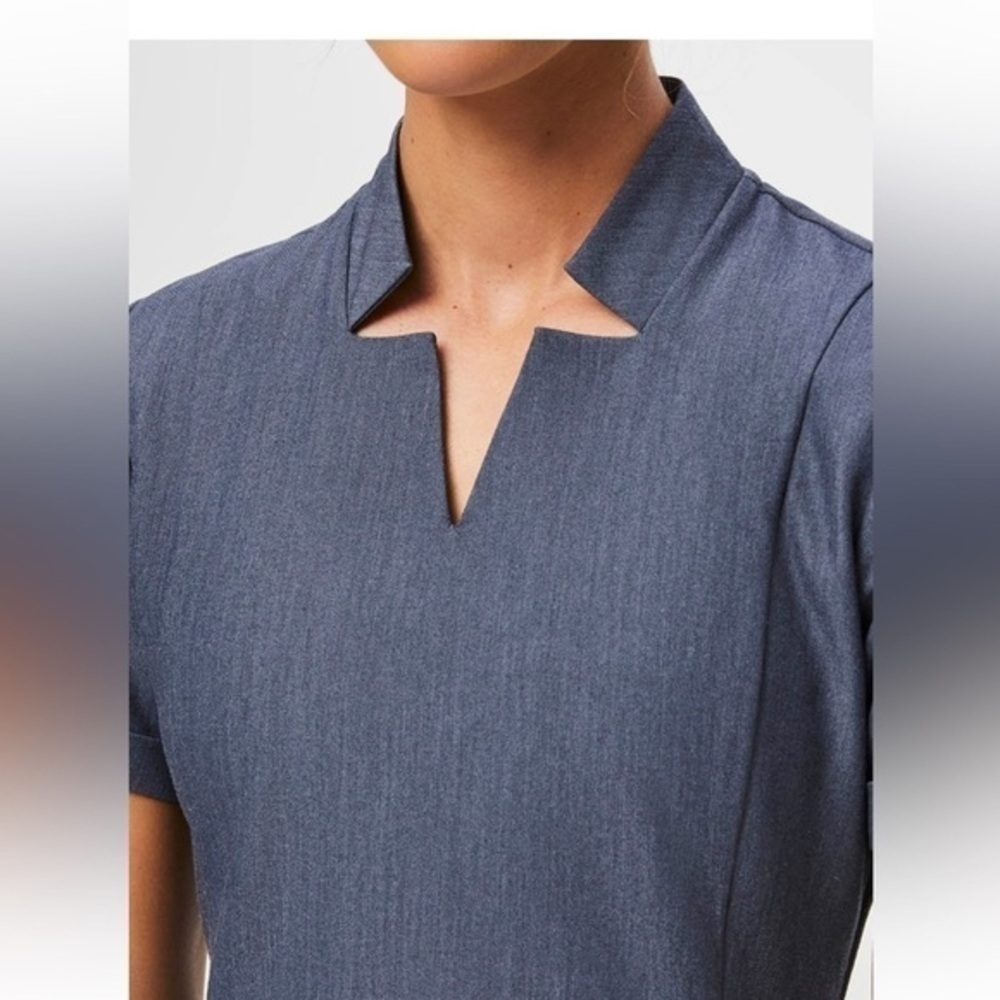 Figs Inala Slim Scrub Top
New in package
CORE STYLE
FIONX T - Picture 2 of 13